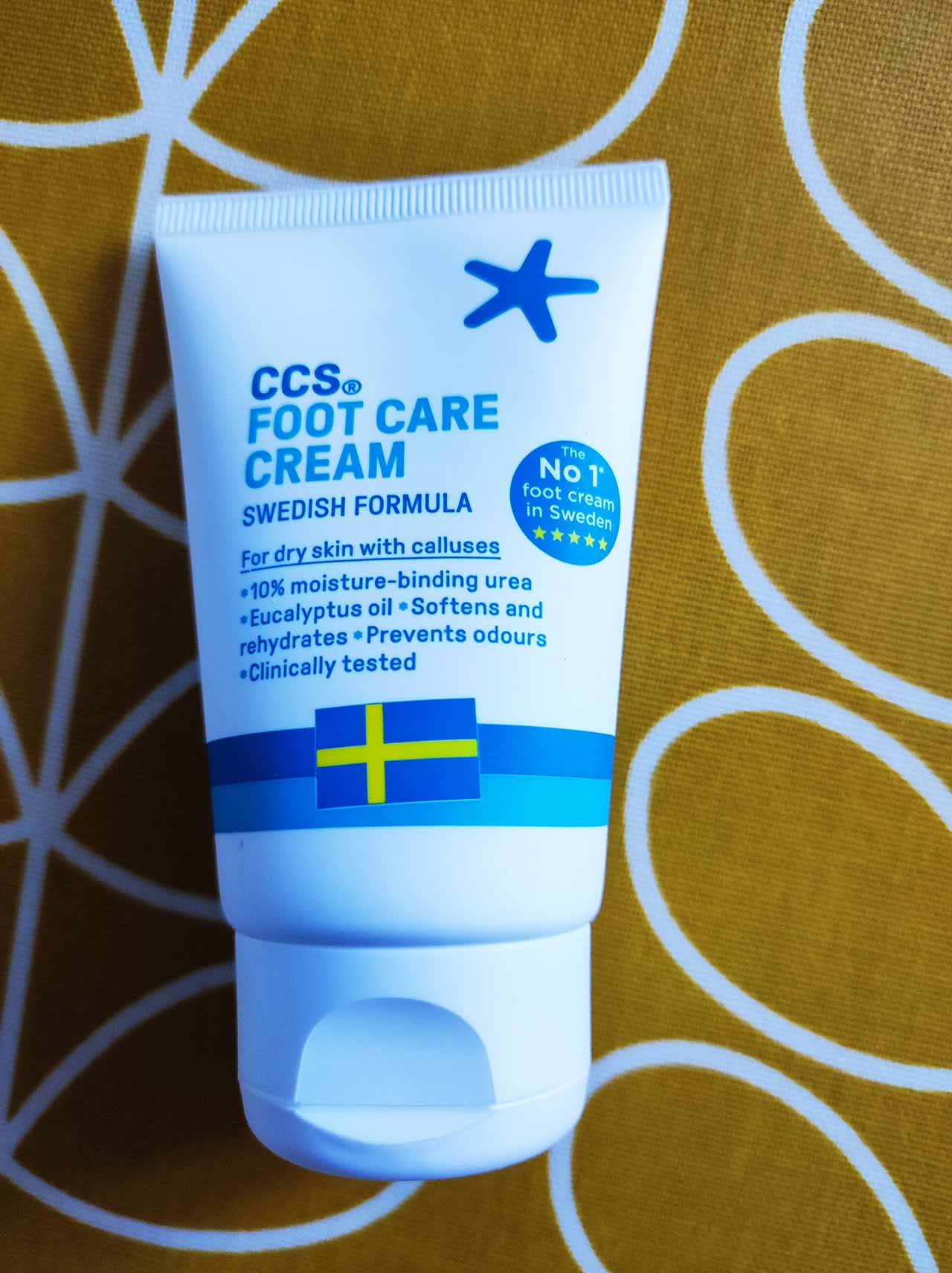 This cream is a quality but good value staple to keep the skin of your feet in good condition. Daily use. Suitable for diabetic skin. 10% urea will help to maintain skin integrity. Contains Urea 10%, Lactic acid, Glycerine, Aqua, Eucalyptus Oil and Lemon.