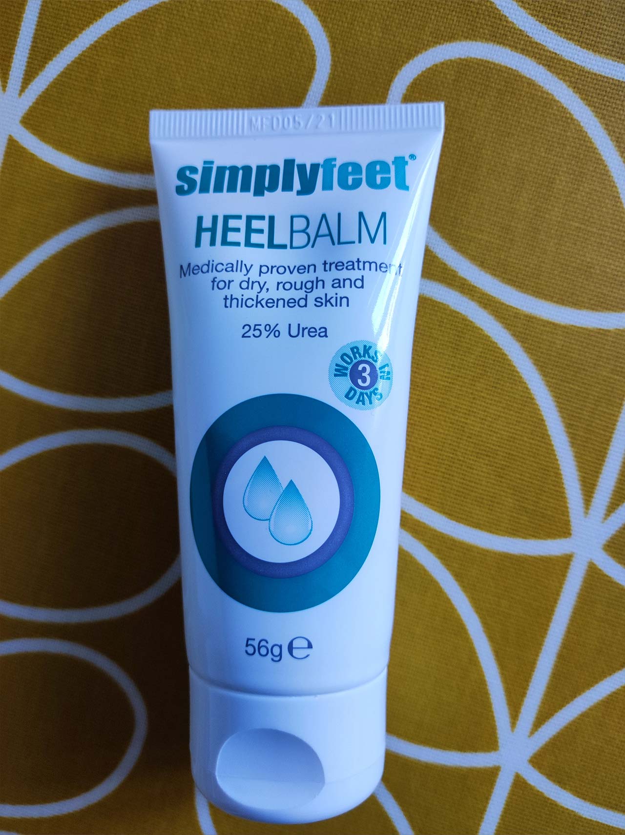 This cream is suitable for diabetic patients. 25% urea cream will restore the natural urea to dry, cracked heels so that healing can take place. Contains 25% urea, the skin’s natural moisturiser, in a rich emollient base and is free from paraben and perfume.